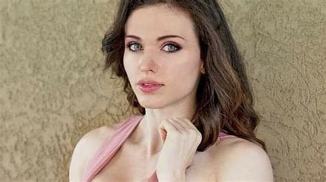 amouranth only fans leak|Amouranths Nude Videos